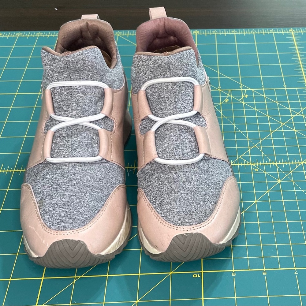 Velez (Colombian leather brand) - Women's sneakers size 5